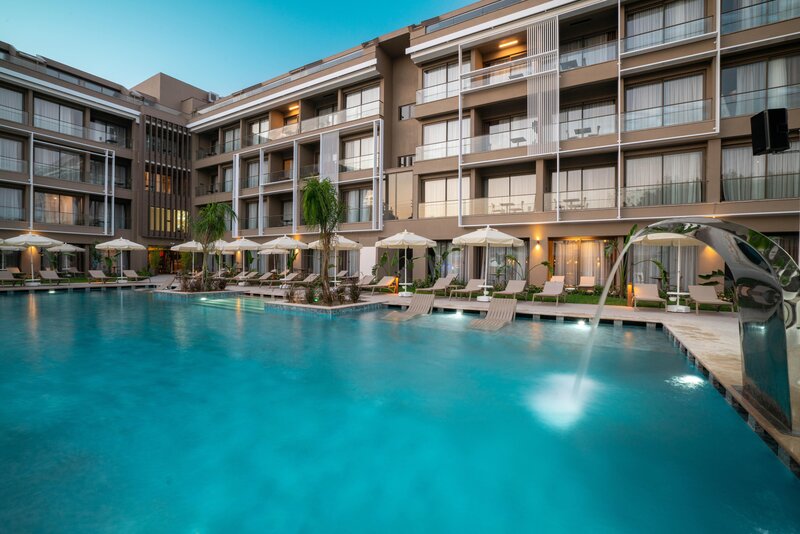 Prive Suite Side & Spa Hotel 5