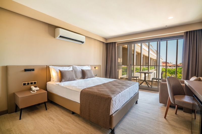 Prive Suite Side & Spa Hotel 13