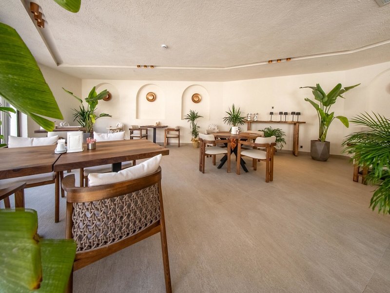 Prive Suite Side & Spa Hotel 8