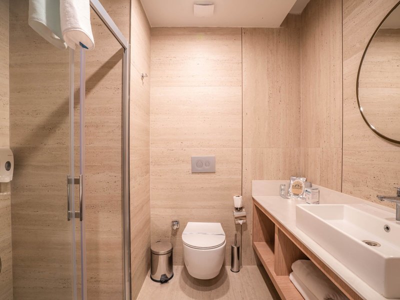 Prive Suite Side & Spa Hotel 11