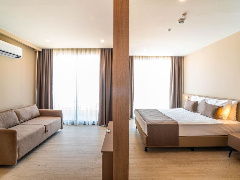 Prive Suite Side & Spa Hotel 22
