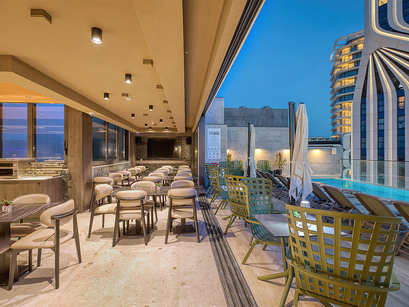 VITA Hotel & Rooftop 7