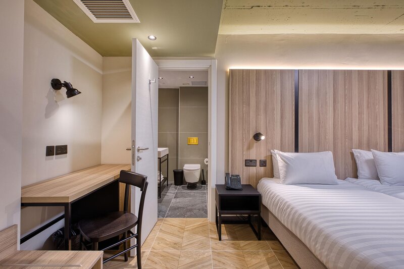 VITA Hotel & Rooftop 22