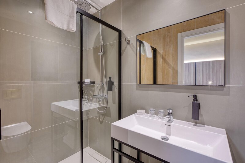 VITA Hotel & Rooftop 53