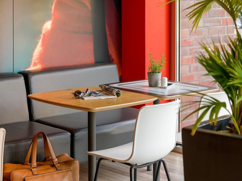 ibis Hamburg Alsterring 9