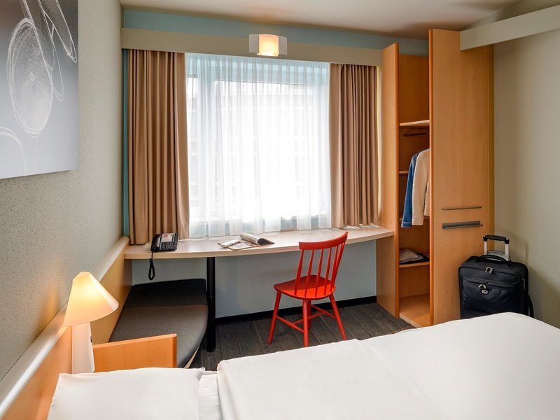 ibis Hamburg Alsterring 14