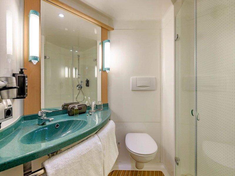 ibis Hamburg Alsterring 16
