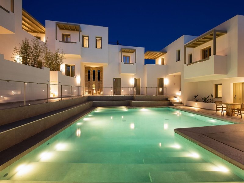 Mazee New-Age Boutique Hotel 10