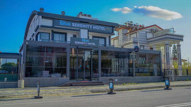 Side Blue Serenity Hotel 8