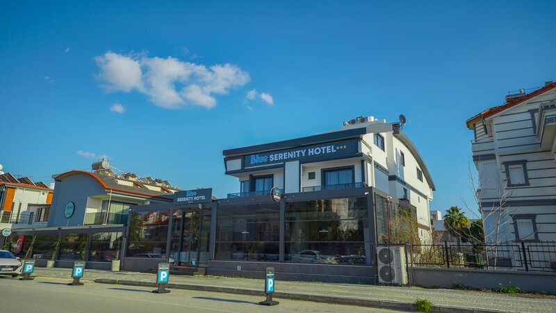 Side Blue Serenity Hotel 9