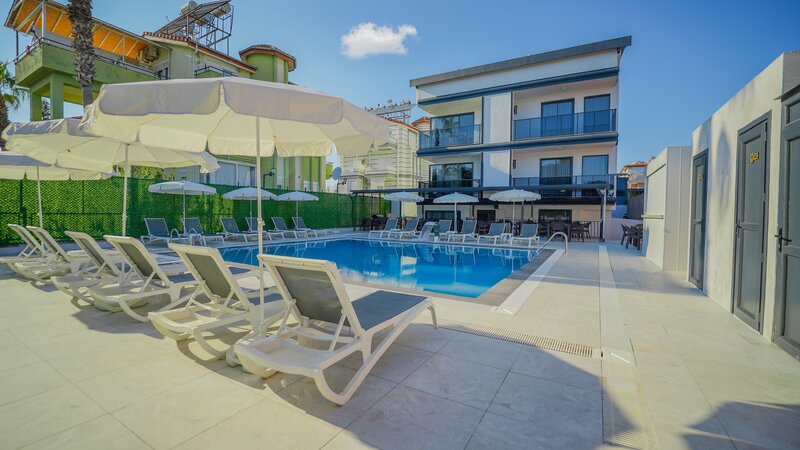 Side Blue Serenity Hotel 15