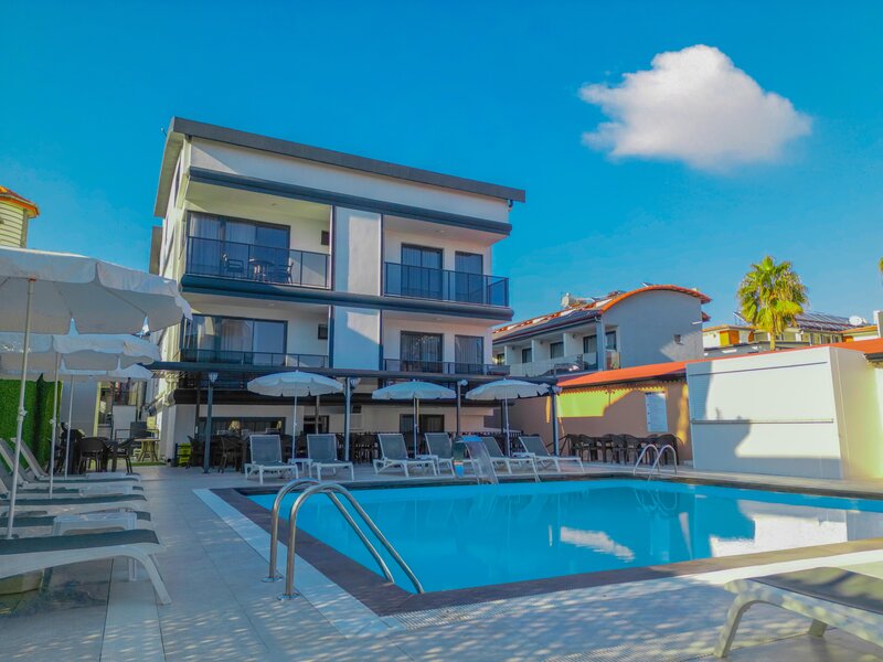 Side Blue Serenity Hotel 19