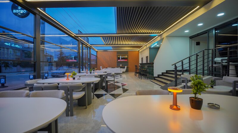 Side Blue Serenity Hotel 20