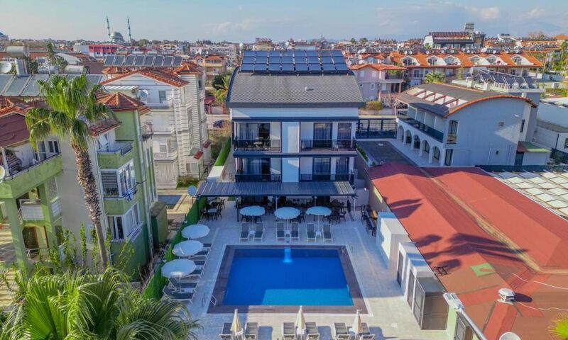 Side Blue Serenity Hotel 23
