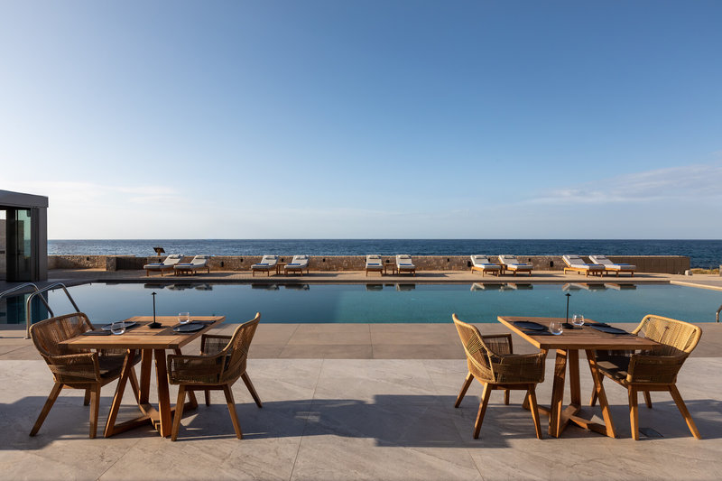Castello Boutique Suites by the Sea 11