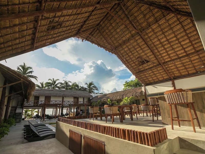 Areia Beach Front Hotel 1