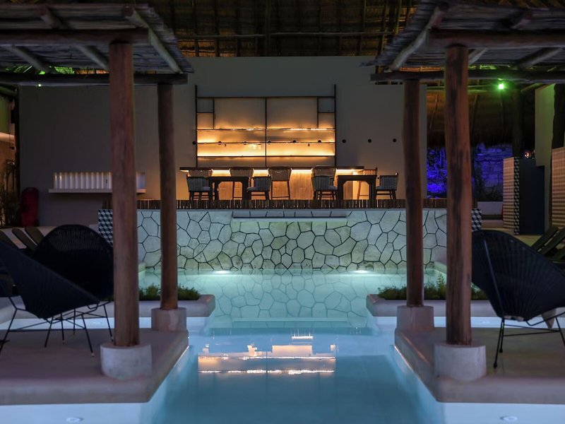 Areia Beach Front Hotel 13