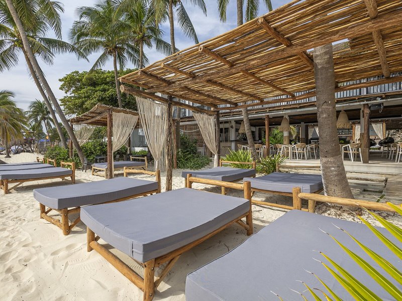 Areia Beach Front Hotel 24
