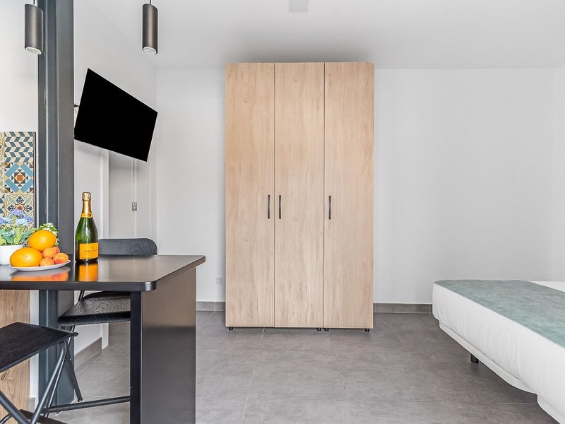 Open Sea Suites 4