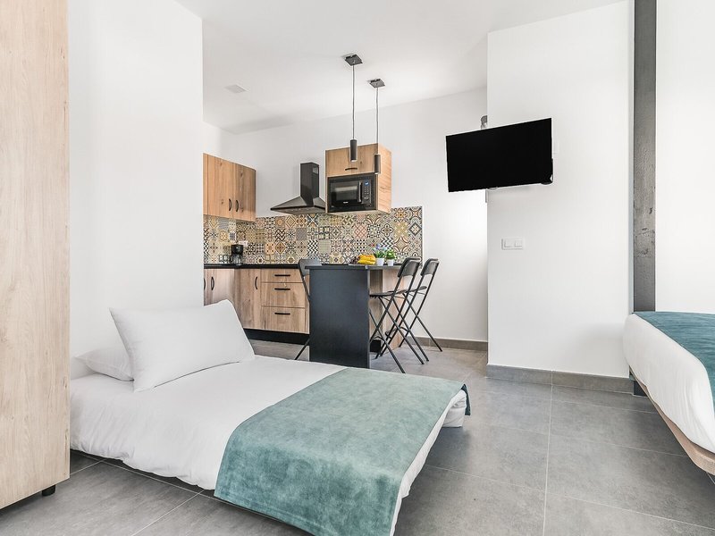 Open Sea Suites 8