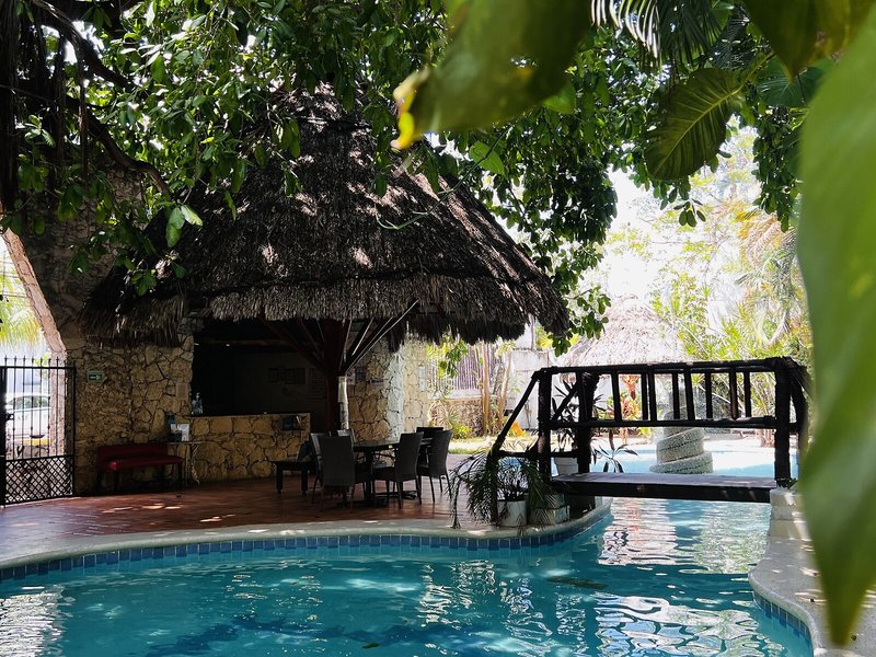 Mayan Art Hotel 10 Avenue 4