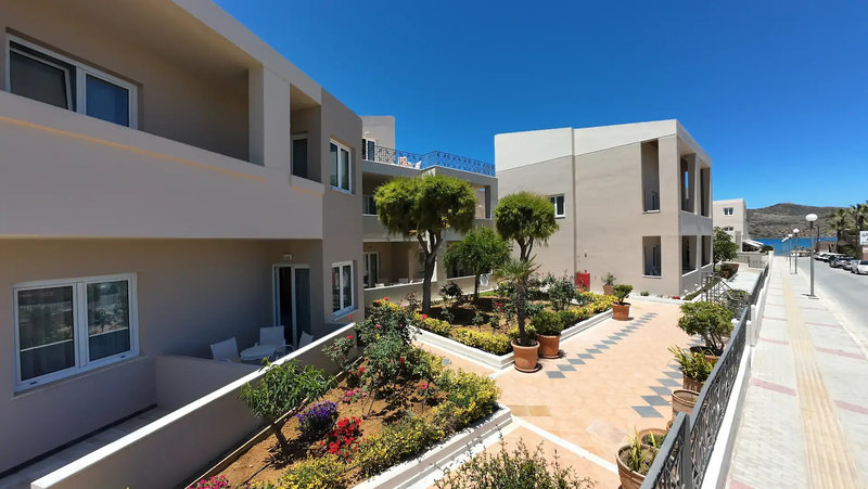 Chrispy Beach Resort 3