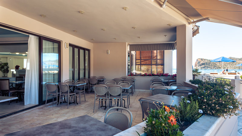 Chrispy Beach Resort 10