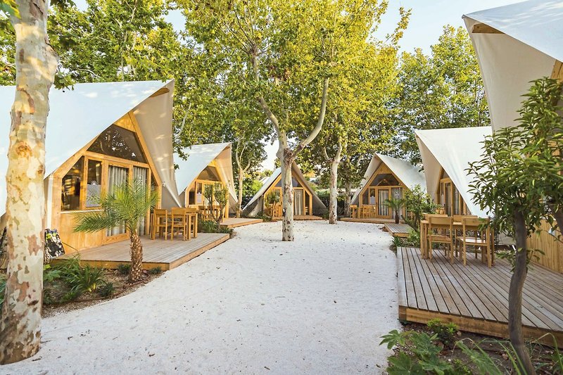 Costa del Sol Glamping Village 19