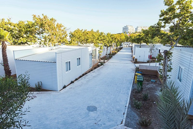 Costa del Sol Glamping Village 3