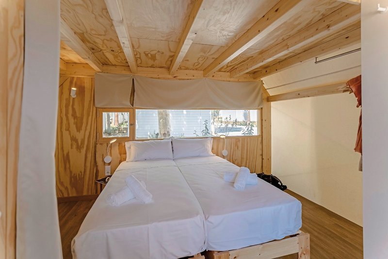 Costa del Sol Glamping Village 20