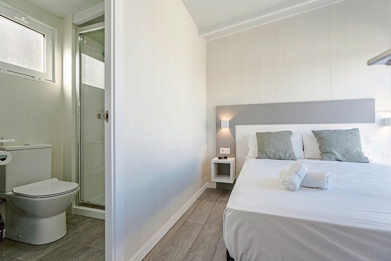 Costa del Sol Glamping Village 34 - Room Example