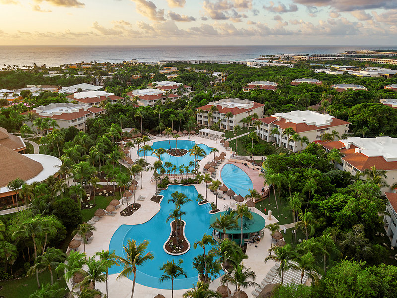 Bahia Principe Grand Tequila 1