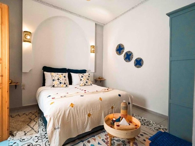 Riad Kiyanjana 6