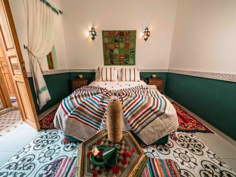Riad Kiyanjana 8
