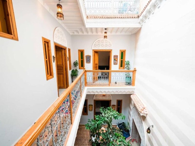 Riad Kiyanjana