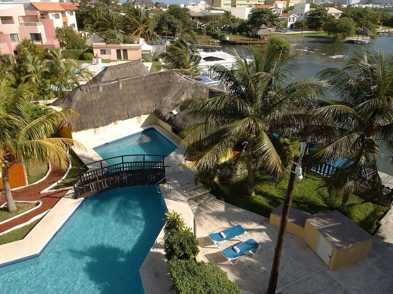 Beach House Imperial Laguna Cancun Hotel by Faranda Hotels 5