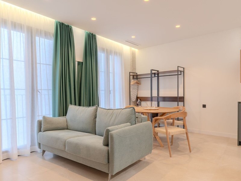 Apartamentos La Basílica by BeAlicante 10