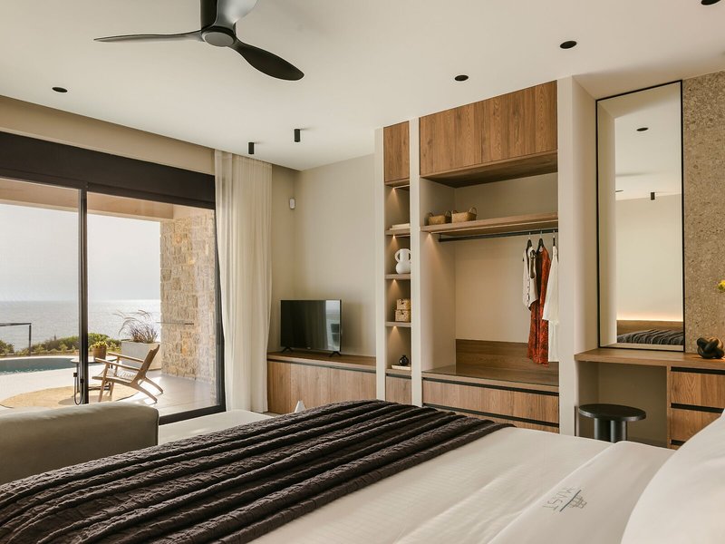 Mast Luxury Residences 10