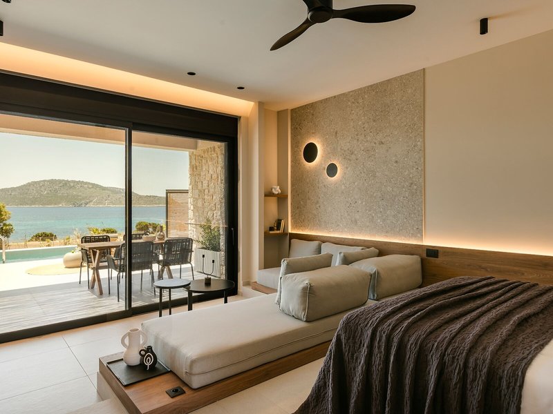 Mast Luxury Residences 12