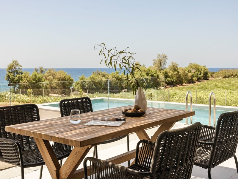 Mast Luxury Residences 15