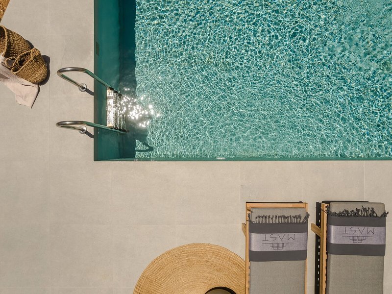 Mast Luxury Residences 16