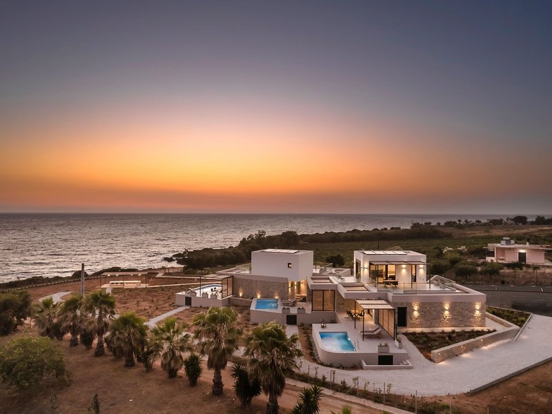 Mast Luxury Residences 22