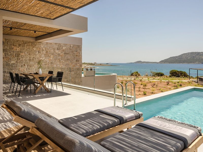 Mast Luxury Residences 28