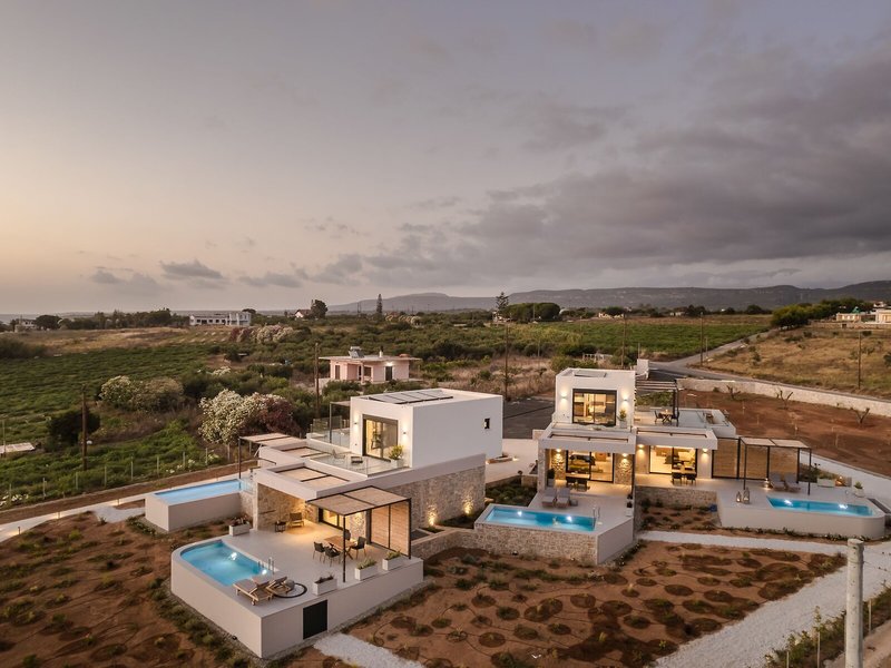 Mast Luxury Residences 31