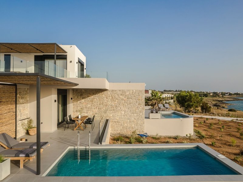 Mast Luxury Residences 32