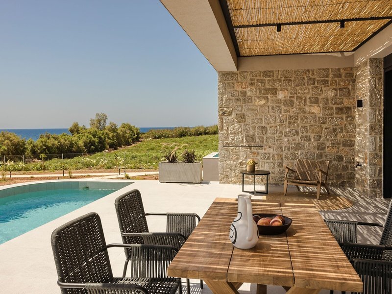 Mast Luxury Residences 34