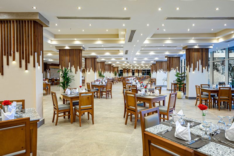 Rewaya Majestic Resort 6