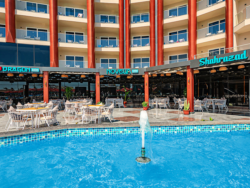 Rewaya Majestic Resort 9