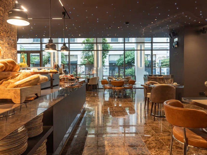 Adia Aluma Athens Curio Collection by Hilton 12