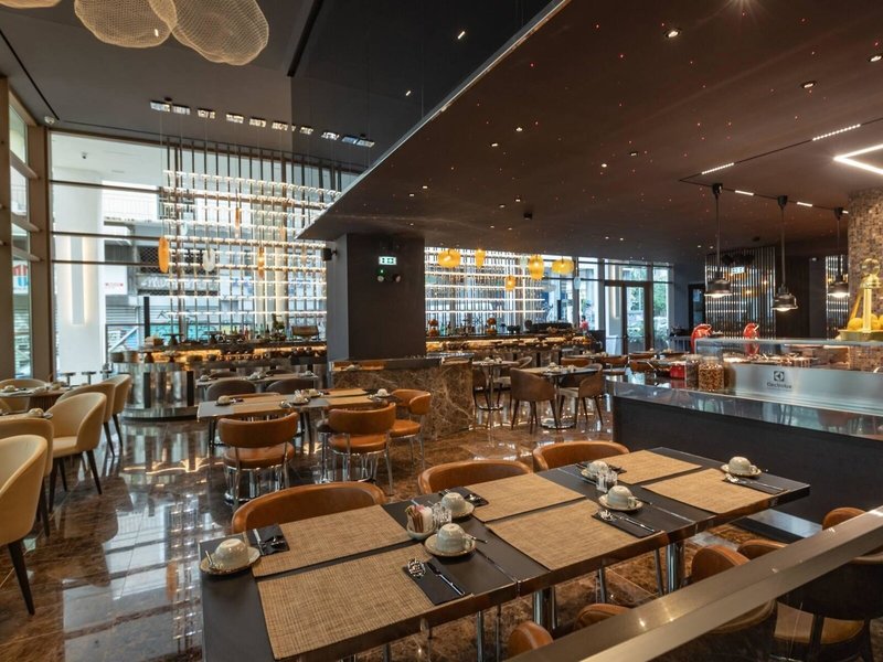 Adia Aluma Athens Curio Collection by Hilton 14